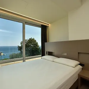 Le Roi Hotel Varraze